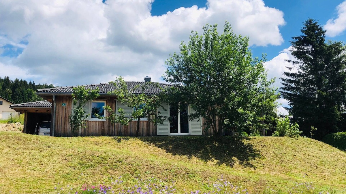 Schwarzenberg am Boehmerwald House | Bungalow for max 6 people near ski lift cross-country hiking, also wood stove