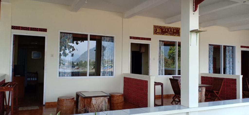 Pelabuhan Ratu Hotel | Bunga Ayu Seaside Resort