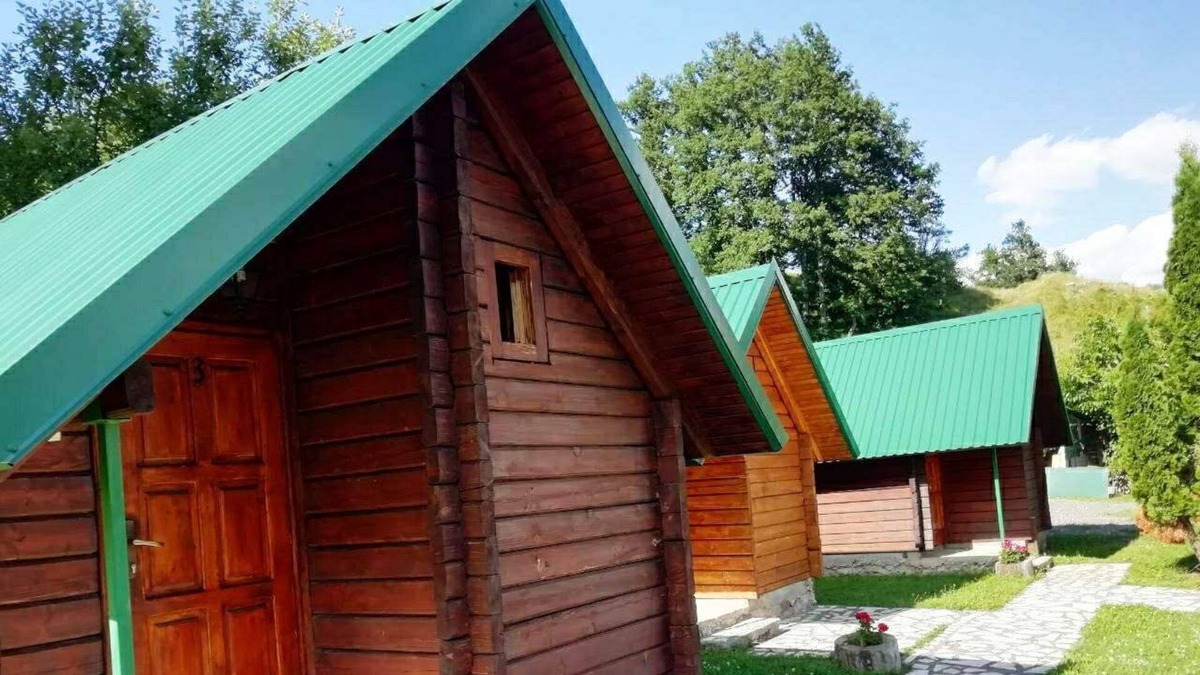 Mojkovac RV Rental | Bungalovi Vukovic