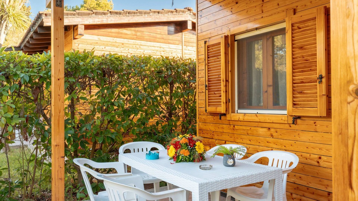 Otranto House | Bungalow 'Agriturismo Alimini- 1' with Private Terrace, Wi-Fi and Air Conditioning