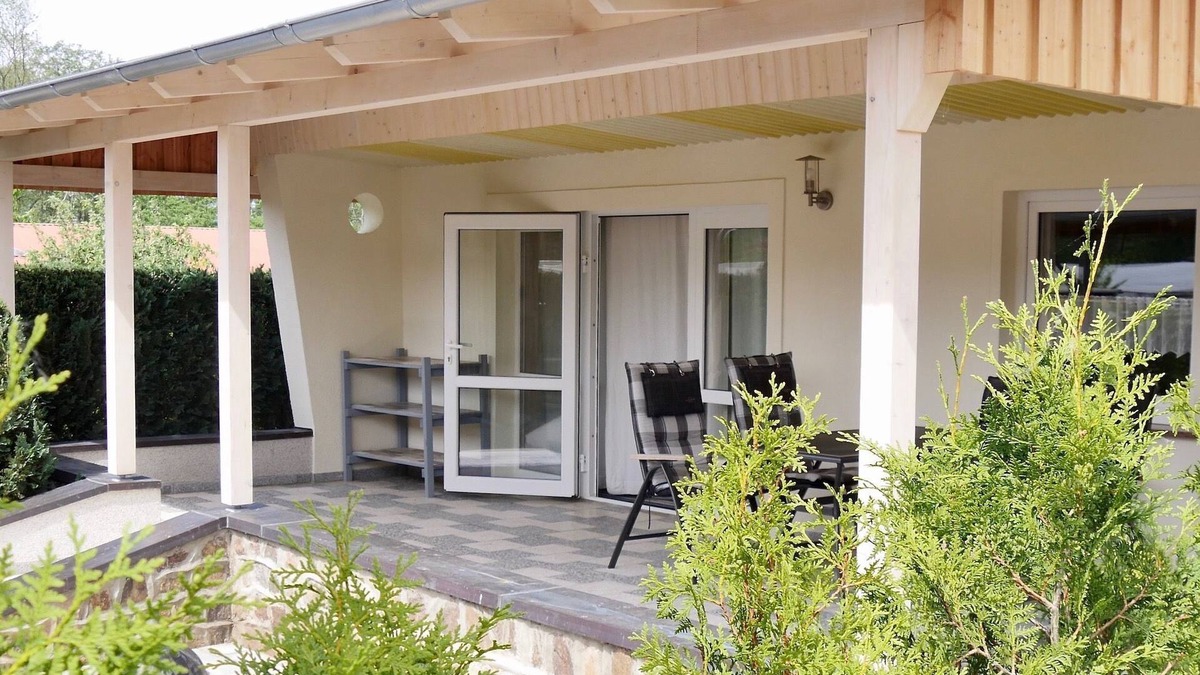 Basedow House | Bungalow am See, Deutschland