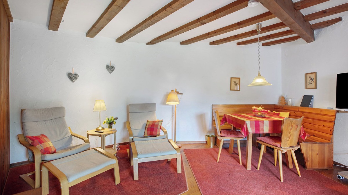 Grafenhausen House | Bungalow 'Angela' with Private Terrace, Shared Garden and Wi-Fi
