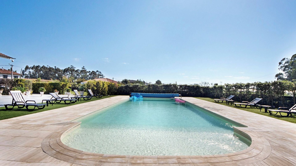 Fonte Boa House | Bungalow 'Apartamento Thaï Com Piscina' with Shared Pool, Private Terrace and Wi-Fi