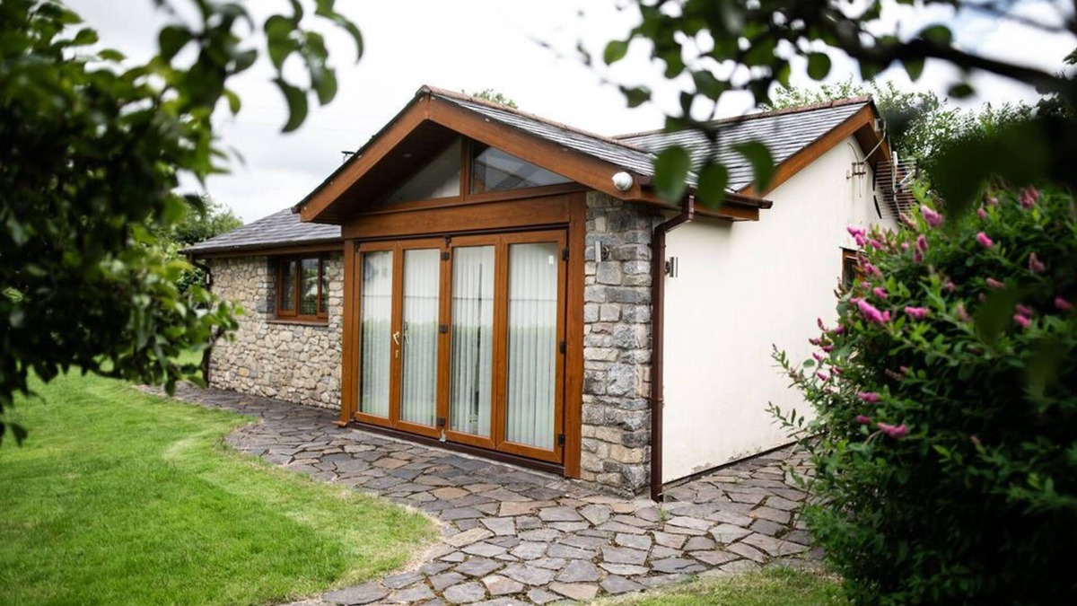 Barry House | Bungalow at The Anchorage & The Tackleshed