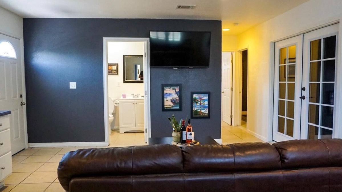 Port Hueneme House | Bungalow by the beach