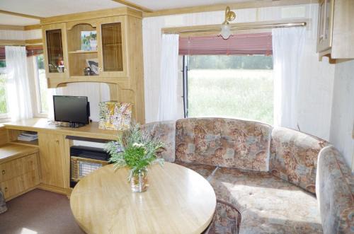 Pierrefitte-sur-Loire House | Bungalow charmant à Pierrefitte-sur-Loire + jardin et BBQ