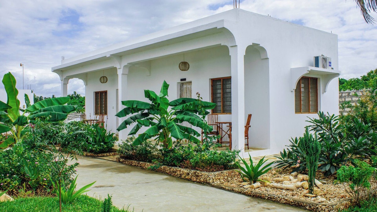 Watamu House | BUNGALOW CON INGRESSO INDIPENDENTE, CAMERA MATRIMONIALE E BAGNO PRIVATO