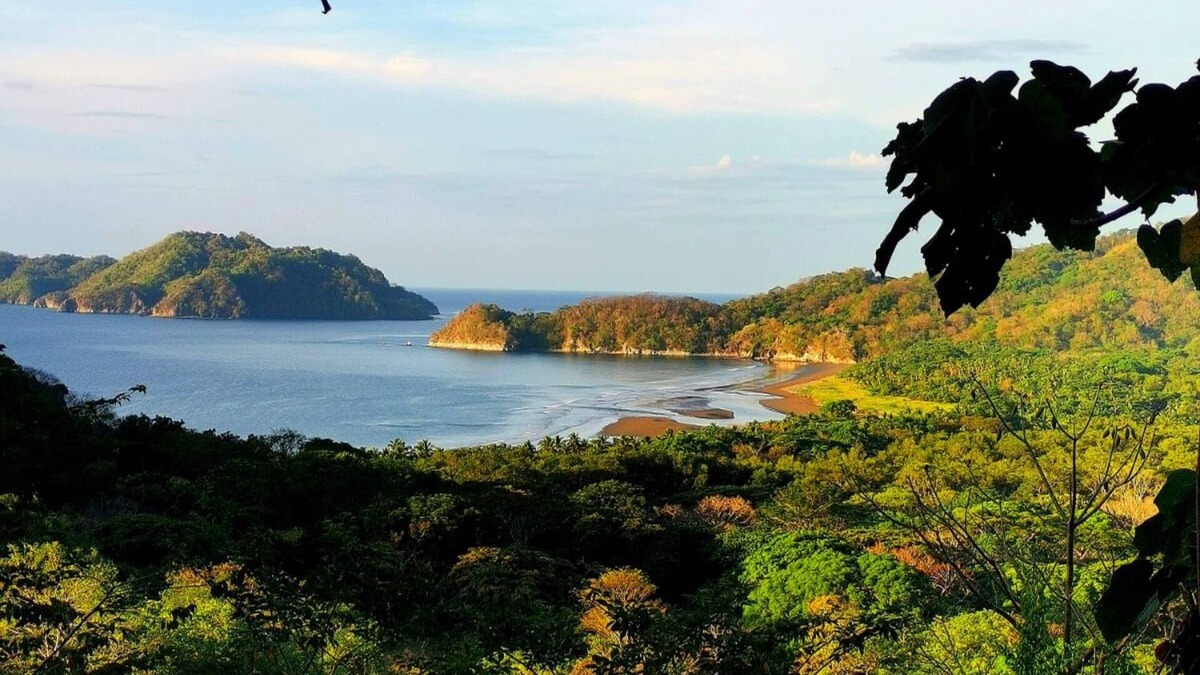 Paquera House | Bungalow, floor 2, Ocean View, sleeps 4, king-size bed,10 min from Curu Nat Park