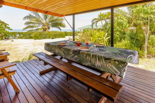Moorea-Maiao House | Bungalow Hiana - vue lagon avec plage privée