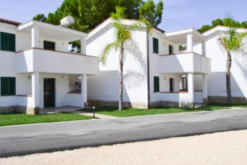 Lido del Sole Apartment | Bungalow in a resort in Lido del Sole with terrace