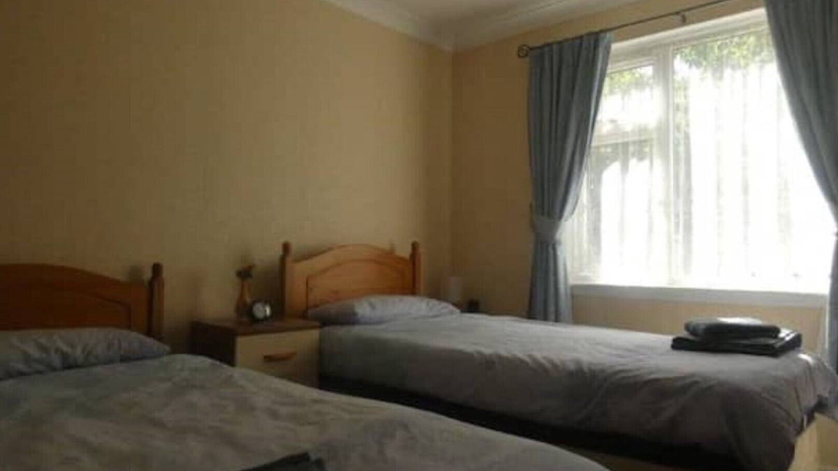 Fochabers House | Bungalow in Spey Bay, Moray (Disabled Accessible)
