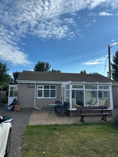 Llanasa House | Bungalow in Talacre