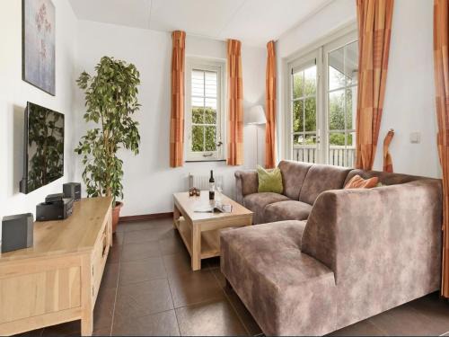 Municipality of Nissewaard House | Bungalow in Zuytland Buiten by the Water