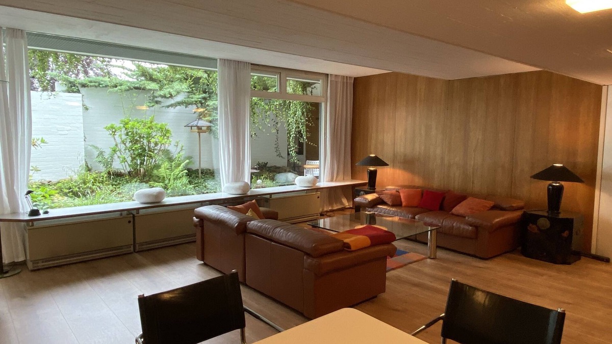 Grafenau House | Bungalow near Mercedes and American facilities.Quiet neighbourhood