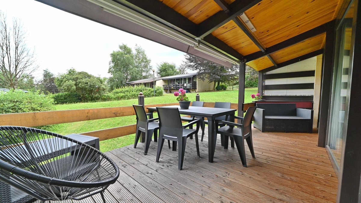 Virton House | Bungalow next to the Lac de Vallée de Rabais
