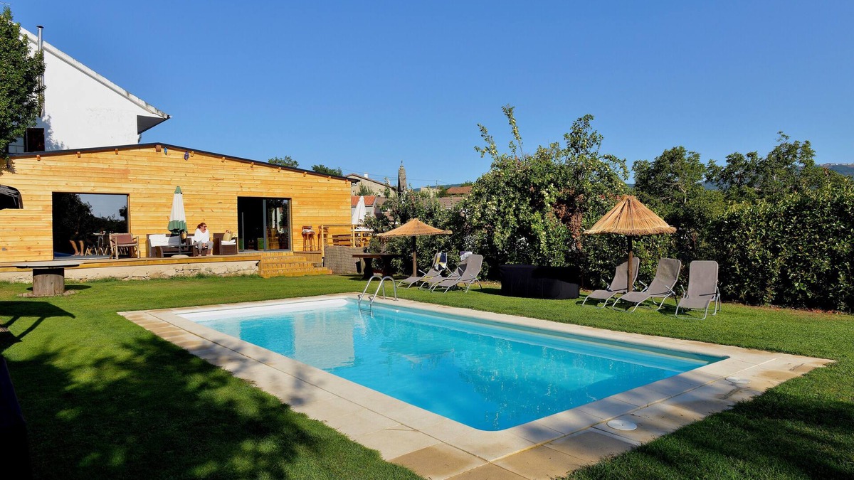 Salsas Cabin | Bungalow do Castanheiro