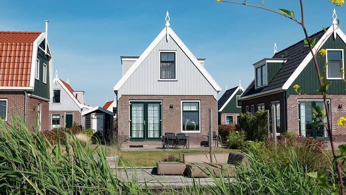 Uitdam House | Bungalow with 2 bedrooms and 2 bathrooms