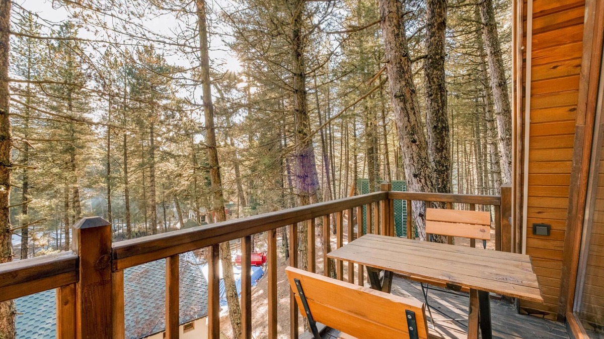 Tosya House | Bungalow with Balcony in Nature Near Dipsiz Lake
