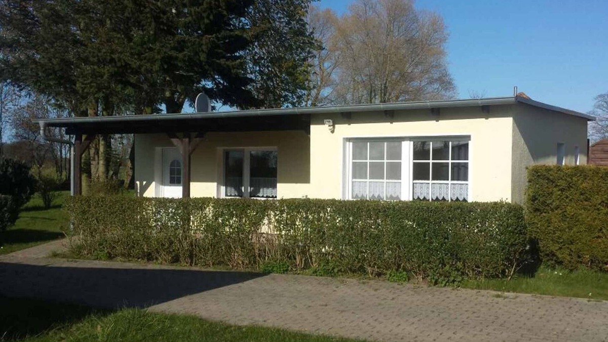 Neuenkirchen House | Bungalow with garden view