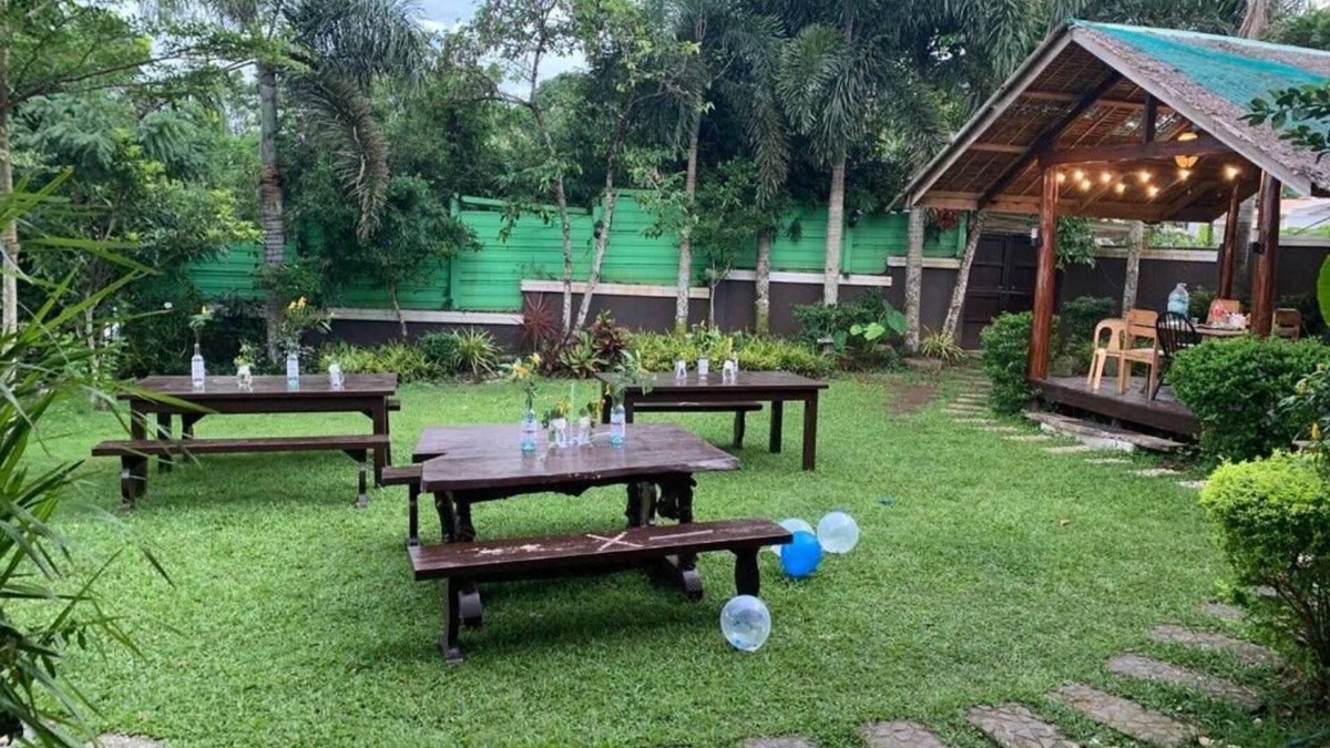 Silang House | Bungalow with Garden View - CD NatureViewnn