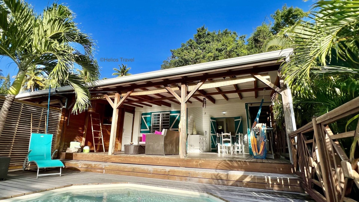 Bas Vent House | bungalow with private pool