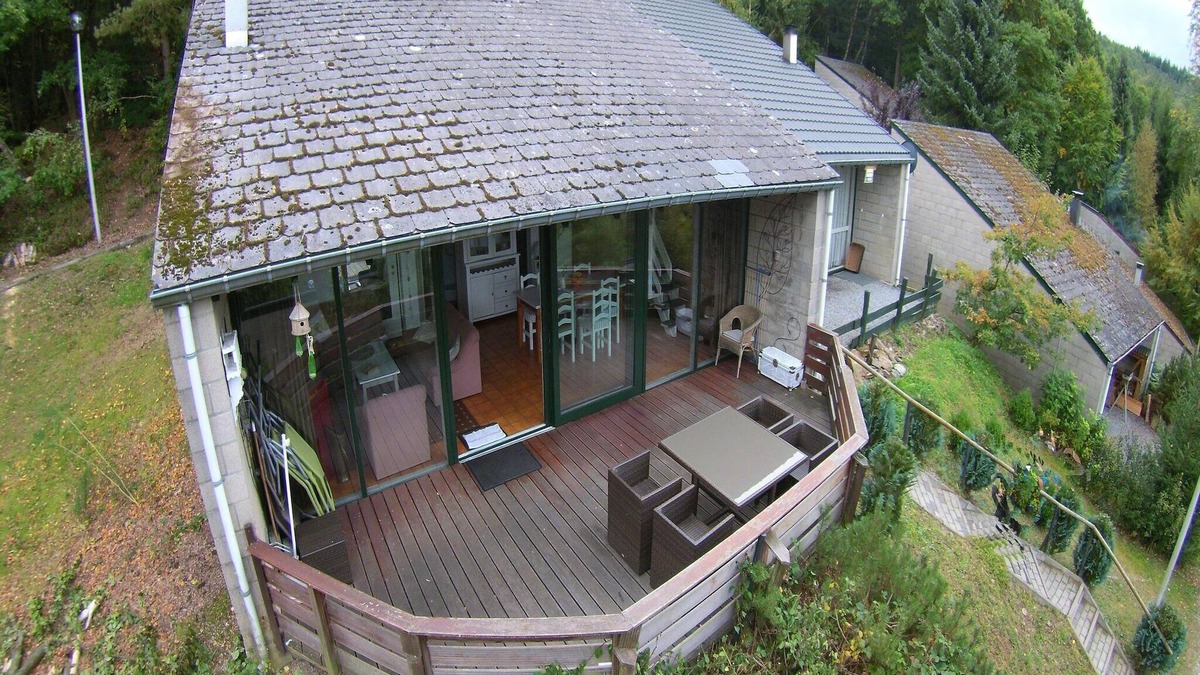 Coo House | Bungalow with View near Coo