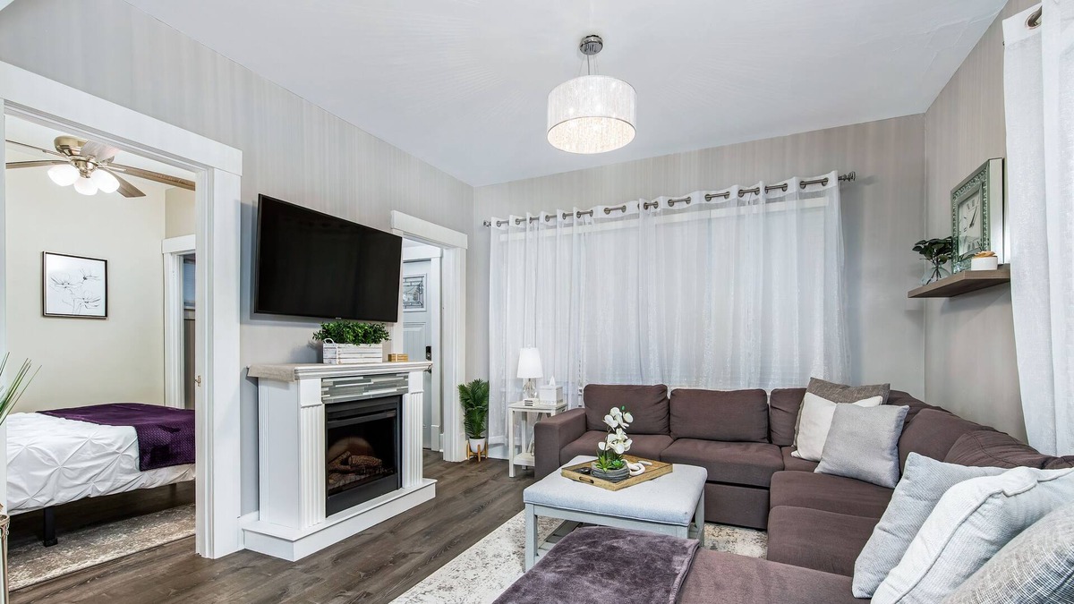 Moline House | Bungalow53 near John Deere-Mississippi Riverfront