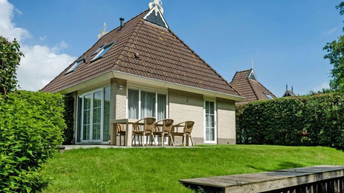 Eernewoude House | Bungalowpark It Wiid by Interhome