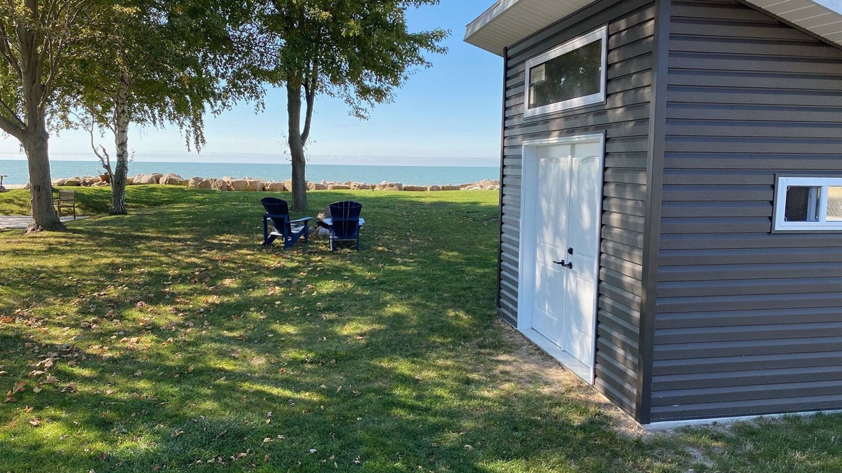 Leamington Cottage | Bunker by the Bay - Perfect Couples Getaway