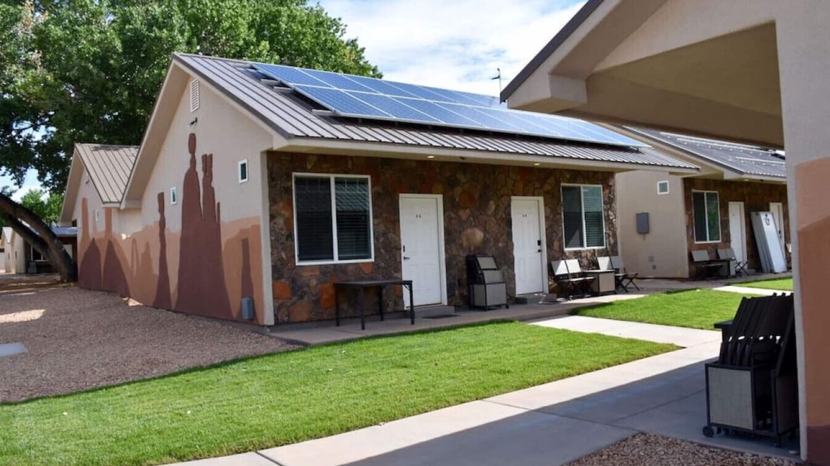 La Verkin Cabin | Bunkhouse 7B Near Grove Of Trees