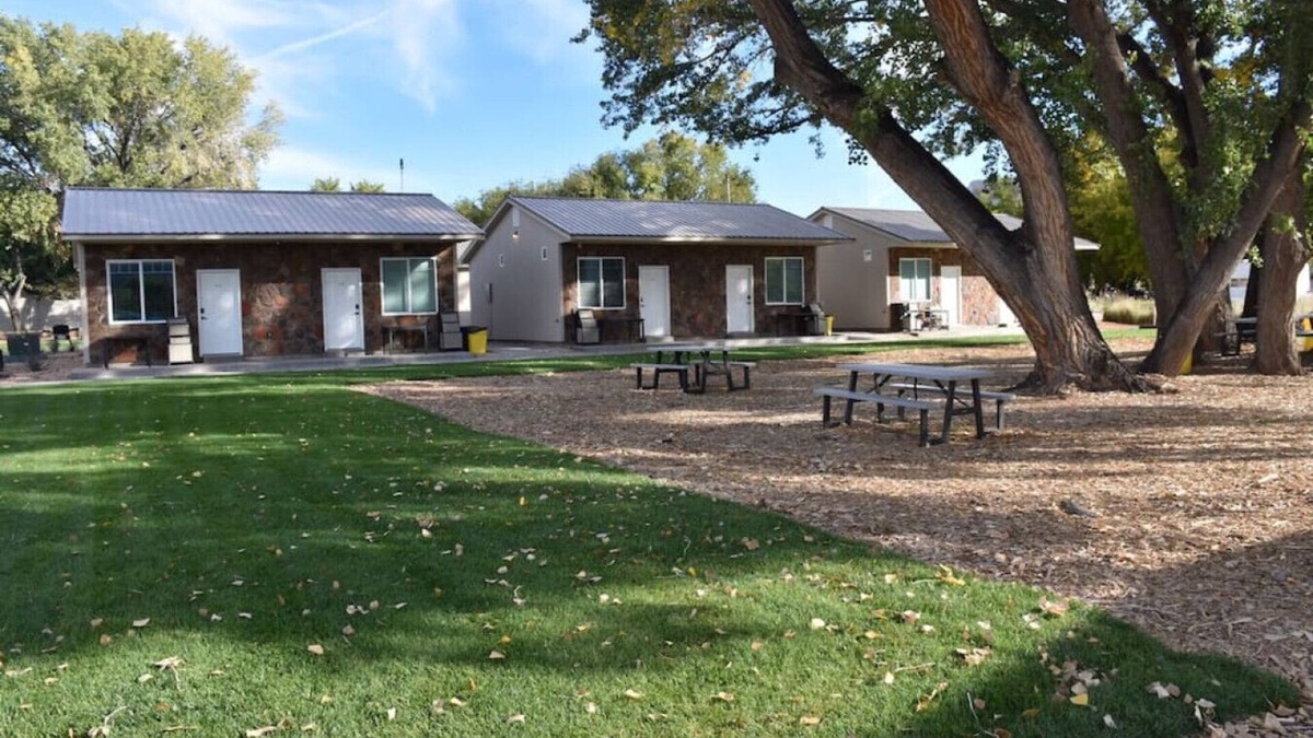 La Verkin House | Bunkhouse 8A In Tranquil Environment