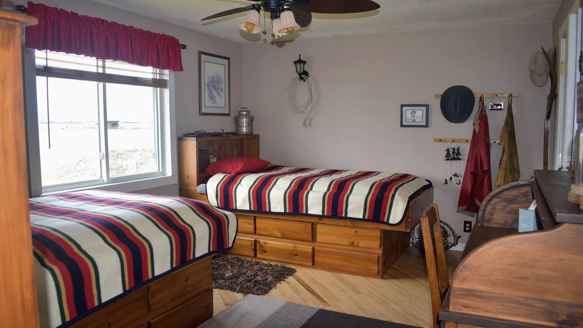Kalispell Bed & Breakfast | Bunkhouse