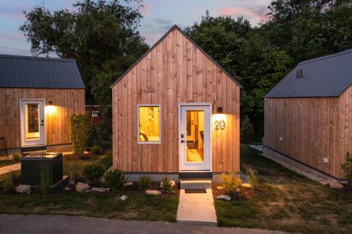 Ottawa House | Bunkies-Old Salt