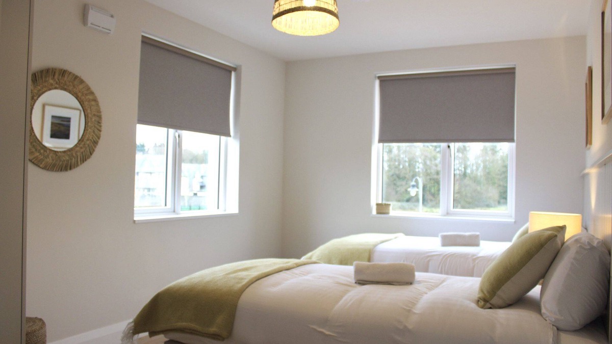 Bunratty House | Bunratty Town House No 4 - sleeps 8 guests in 4 bedrooms