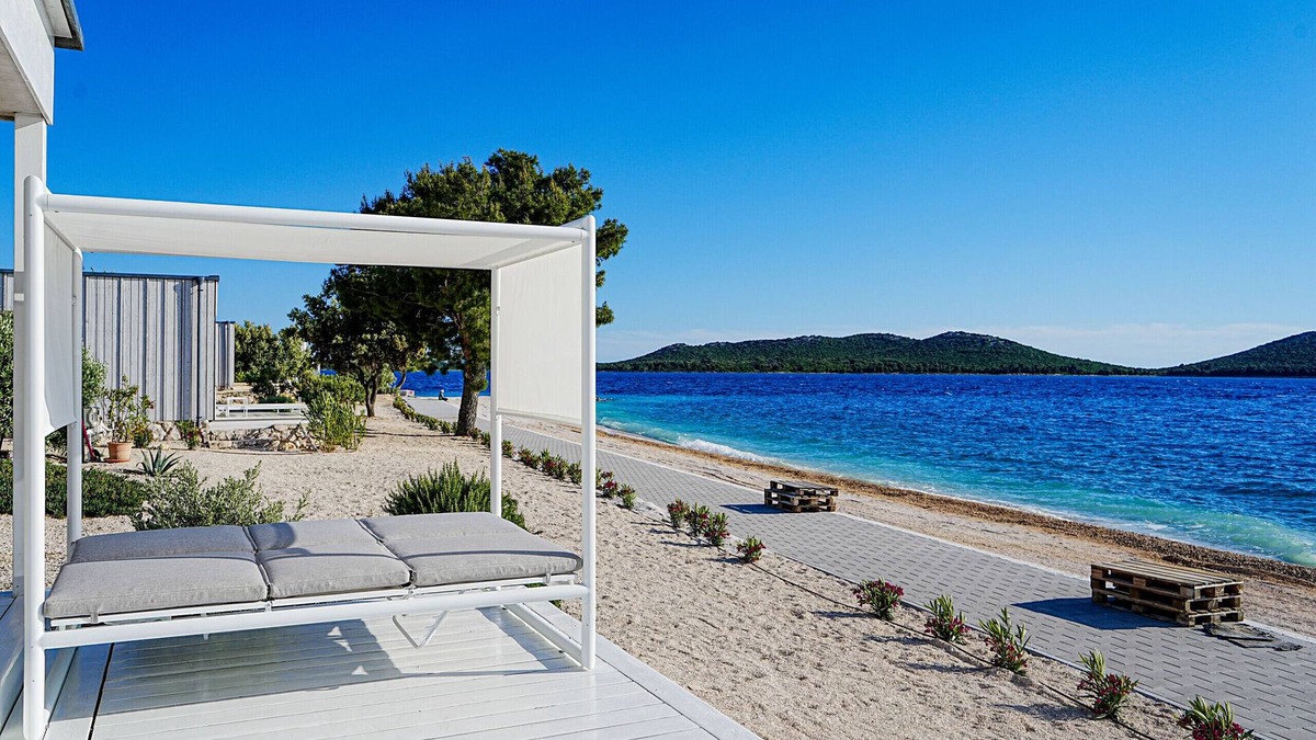 Drage Villa | BUQEZ ECO RESORT - Beach Villa 22 - Directly by beach