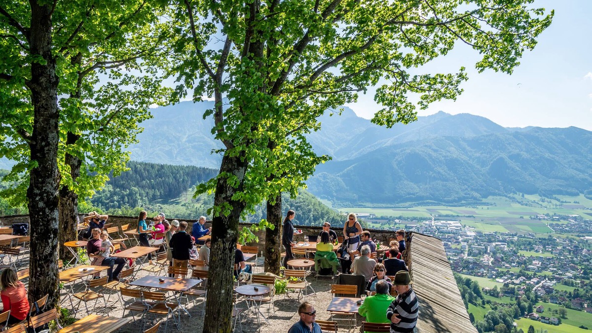 Micheldorf in Oberoesterreich Hotel | Burg Altpernstein