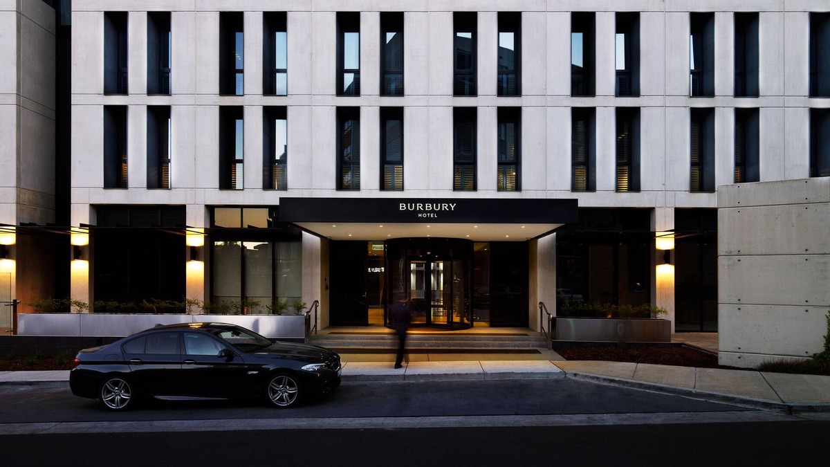Capital Hill Hotel | Burbury Hotel & Apartments