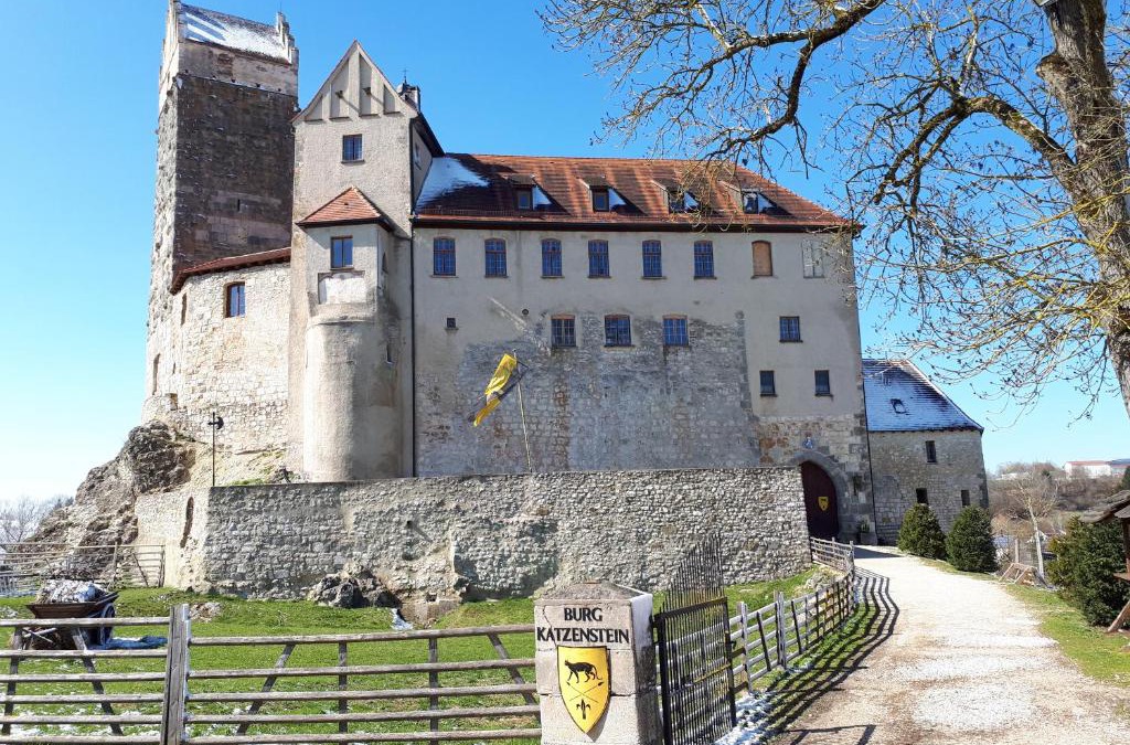Dischingen House | Burg Katzenstein
