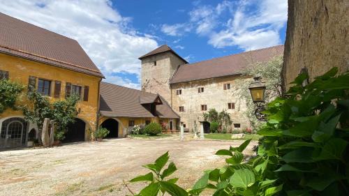 Sankt Veit an der Glan Apartment | Burg St. Veit, Wohnen mit Charme