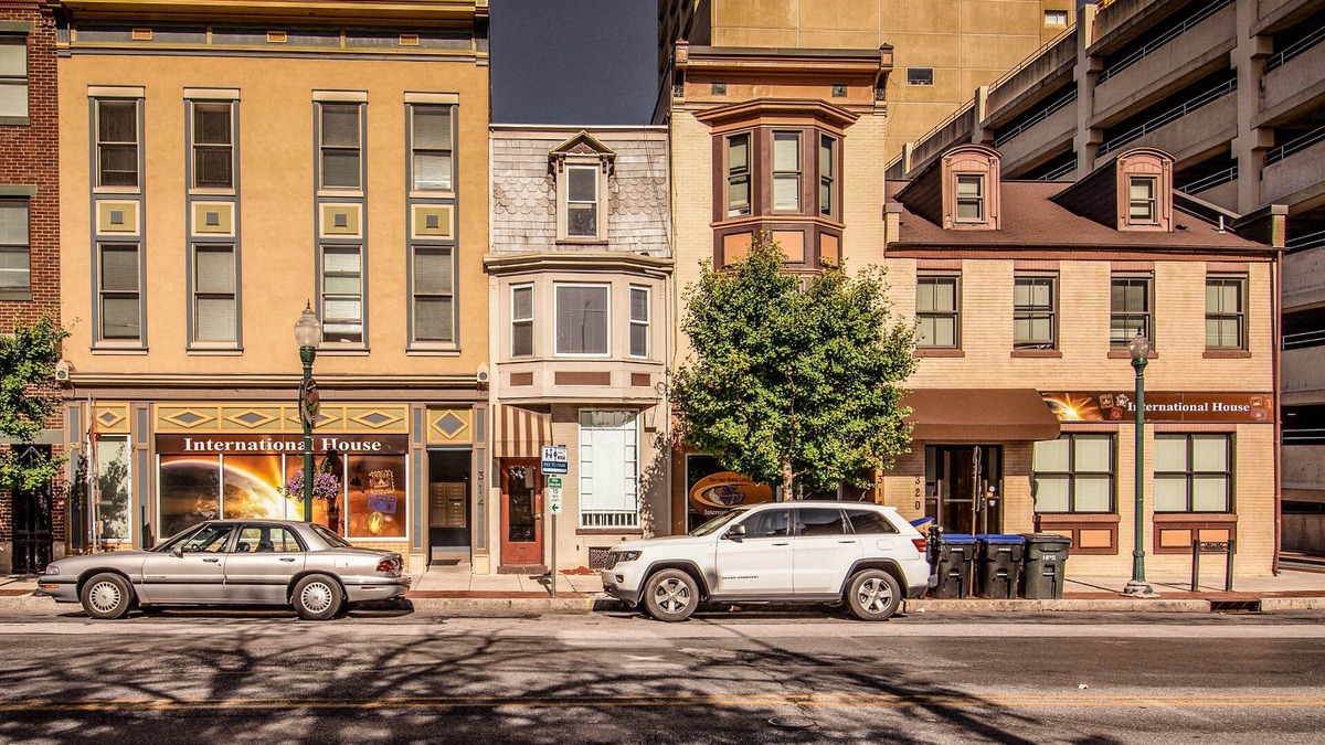 Downtown Harrisburg Apartment | BurgBnB Downtown