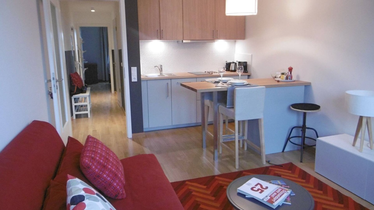 Stadtbezirk 3 Apartment | Burghof Boarding Apartment No. 2 - Your elegant and cozy temporary apartment