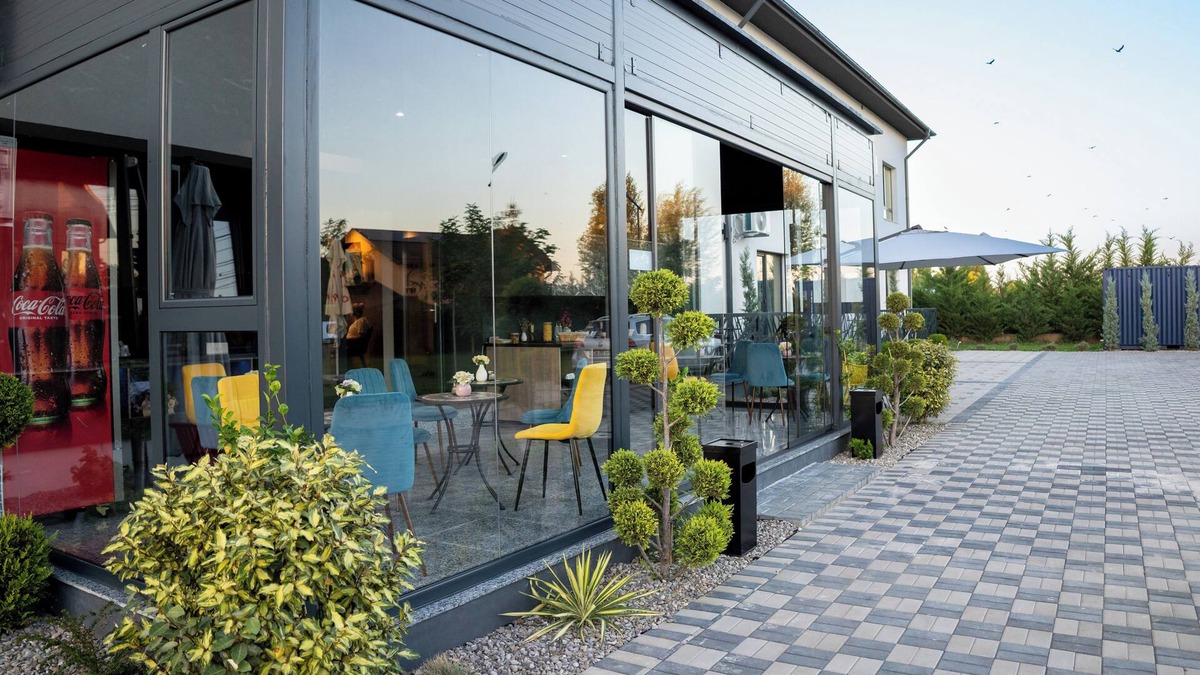 Strejnicu Bed & Breakfast | Burgundy