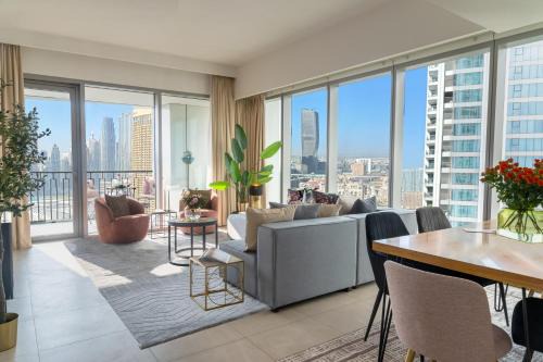 Za'abeel 2 Apartment | Burj Khalifa LifeStyle Boost! Fabulous 4bed open view Corner Suite Plus Dubai Mall Access