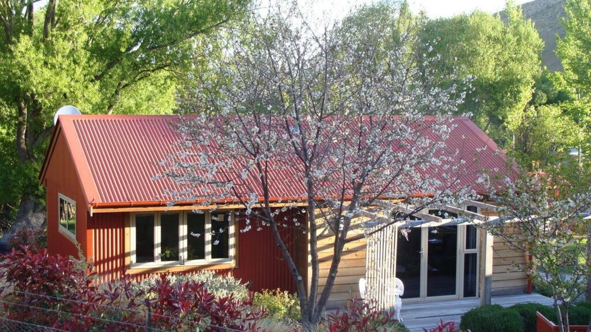 Lowburn Cottage | Burn Cottage Retreat