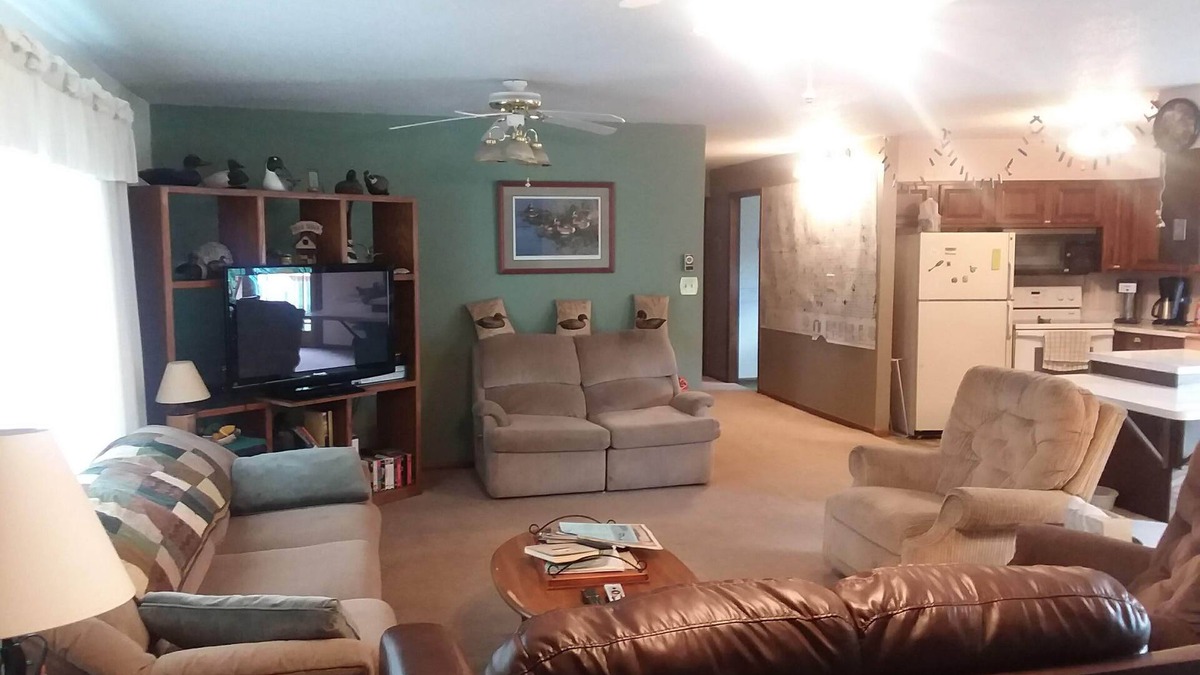 Kulm House | Burnett Boys Hunting & Fishing Lodge Inc.