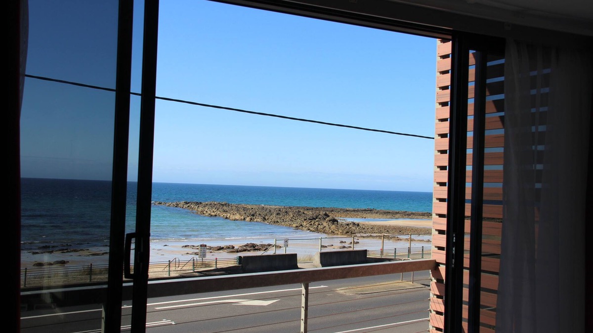 Ocean Vista Hotel | Burnie Ocean View Motel and Holiday Caravan Park