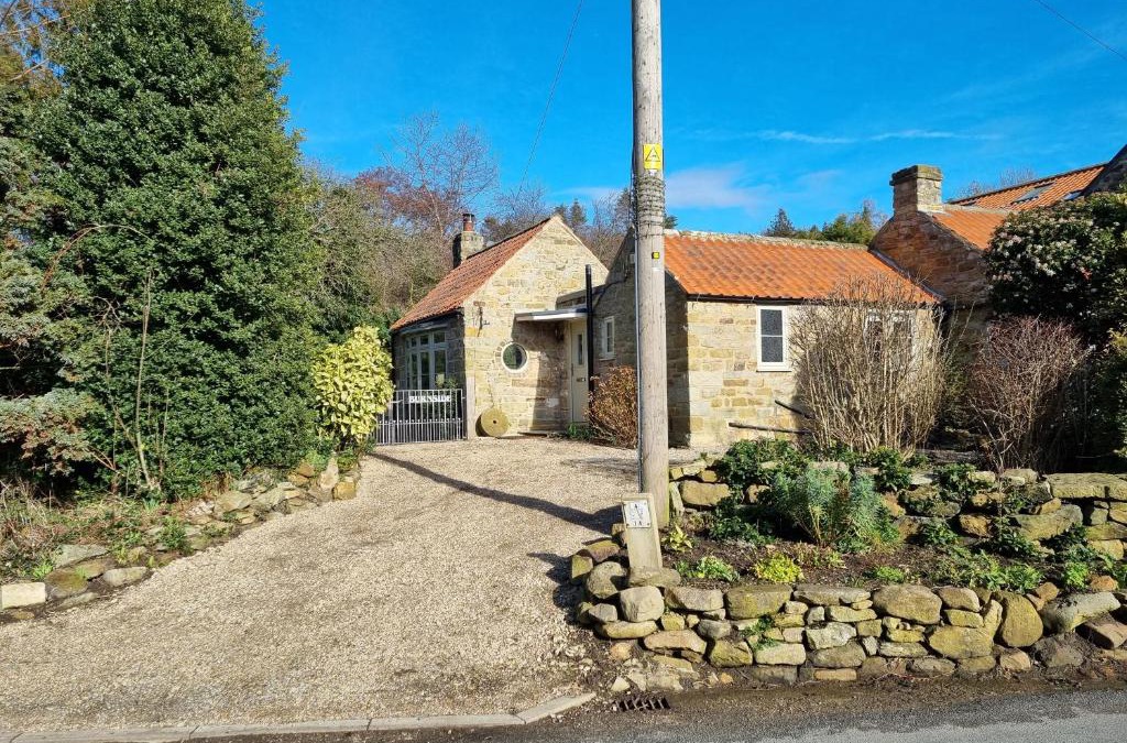 Aislaby House | Burnside Cottage
