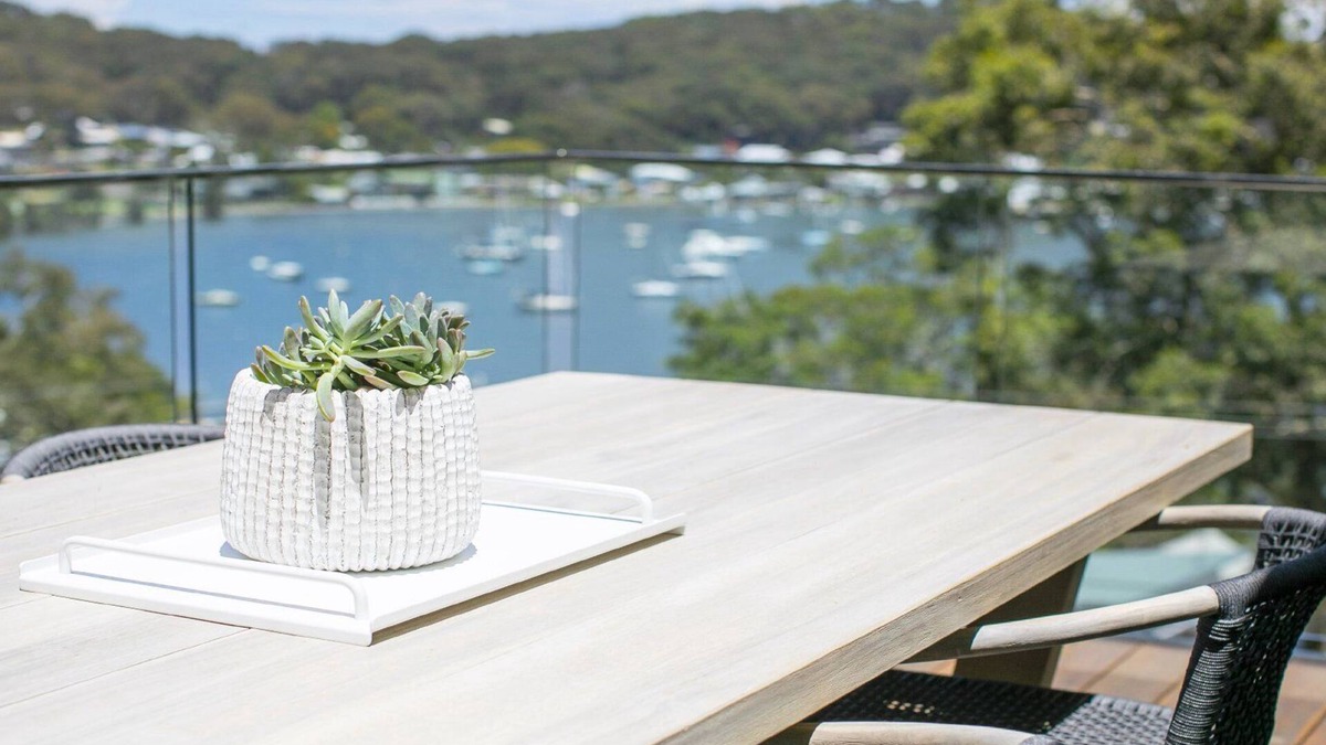 Hardys Bay House | Bush Retreat with Bayviews at Pretty Beach