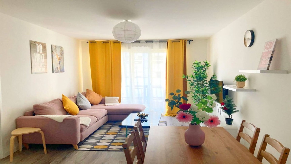 Velizy-Villacoublay Apartment | Business Apartment Velizy Free parking by Servallgroup