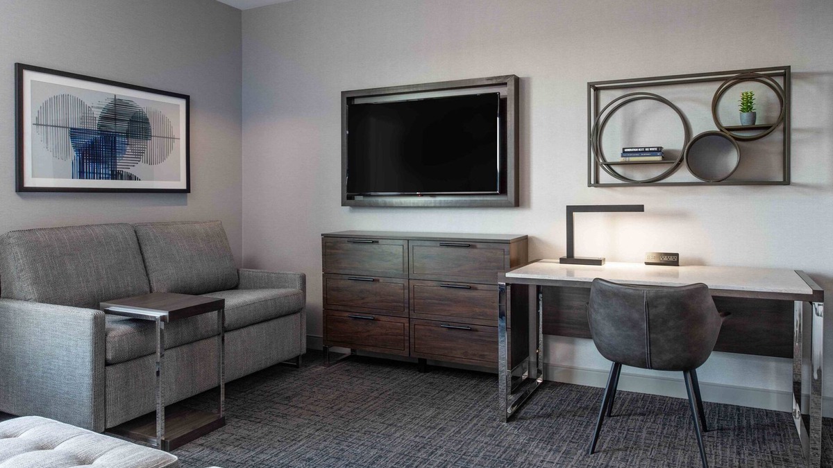 Quincy Apartment | Business Center + Breakfast | Near Central Boston